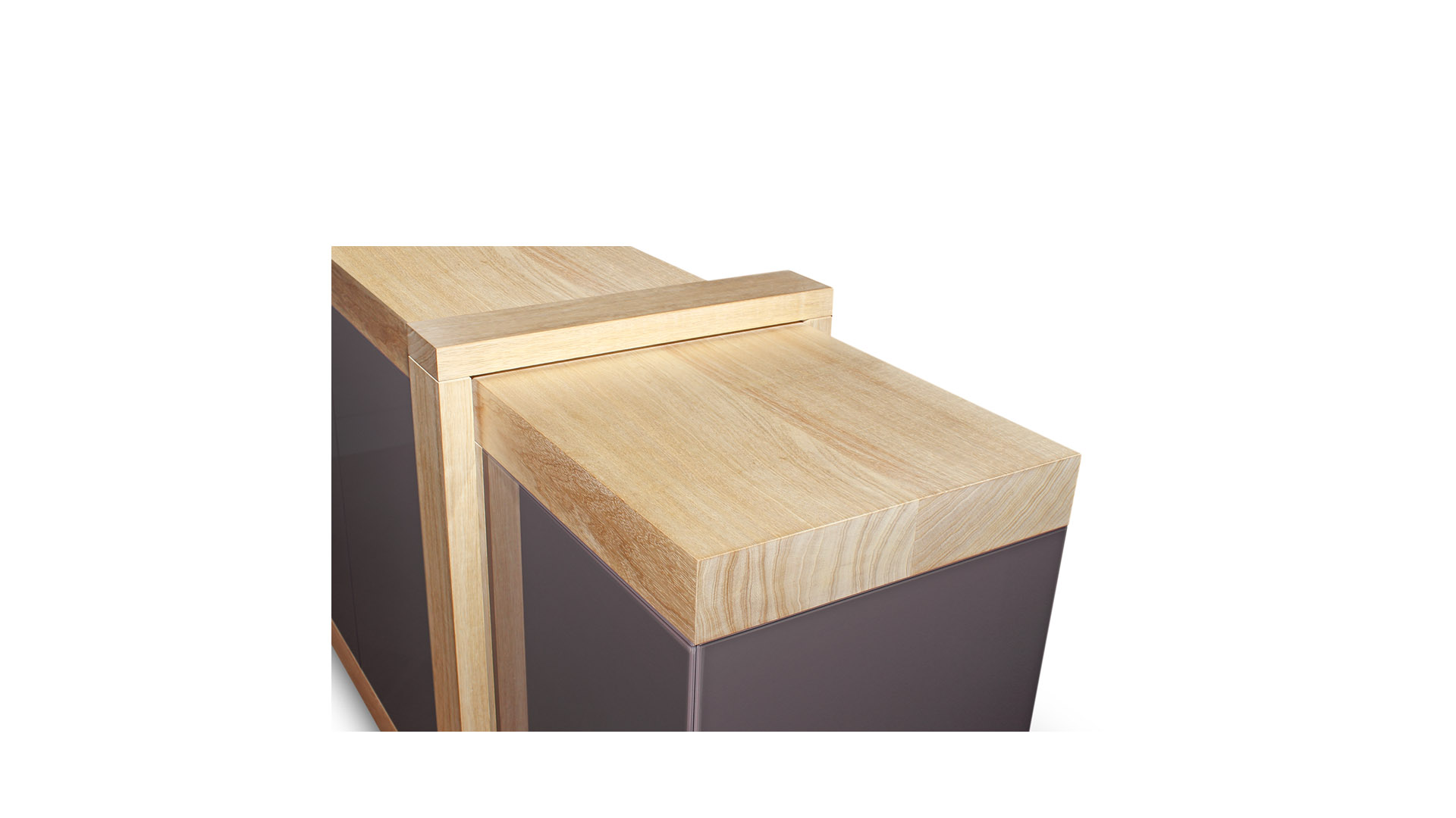 minimal classic shelving units