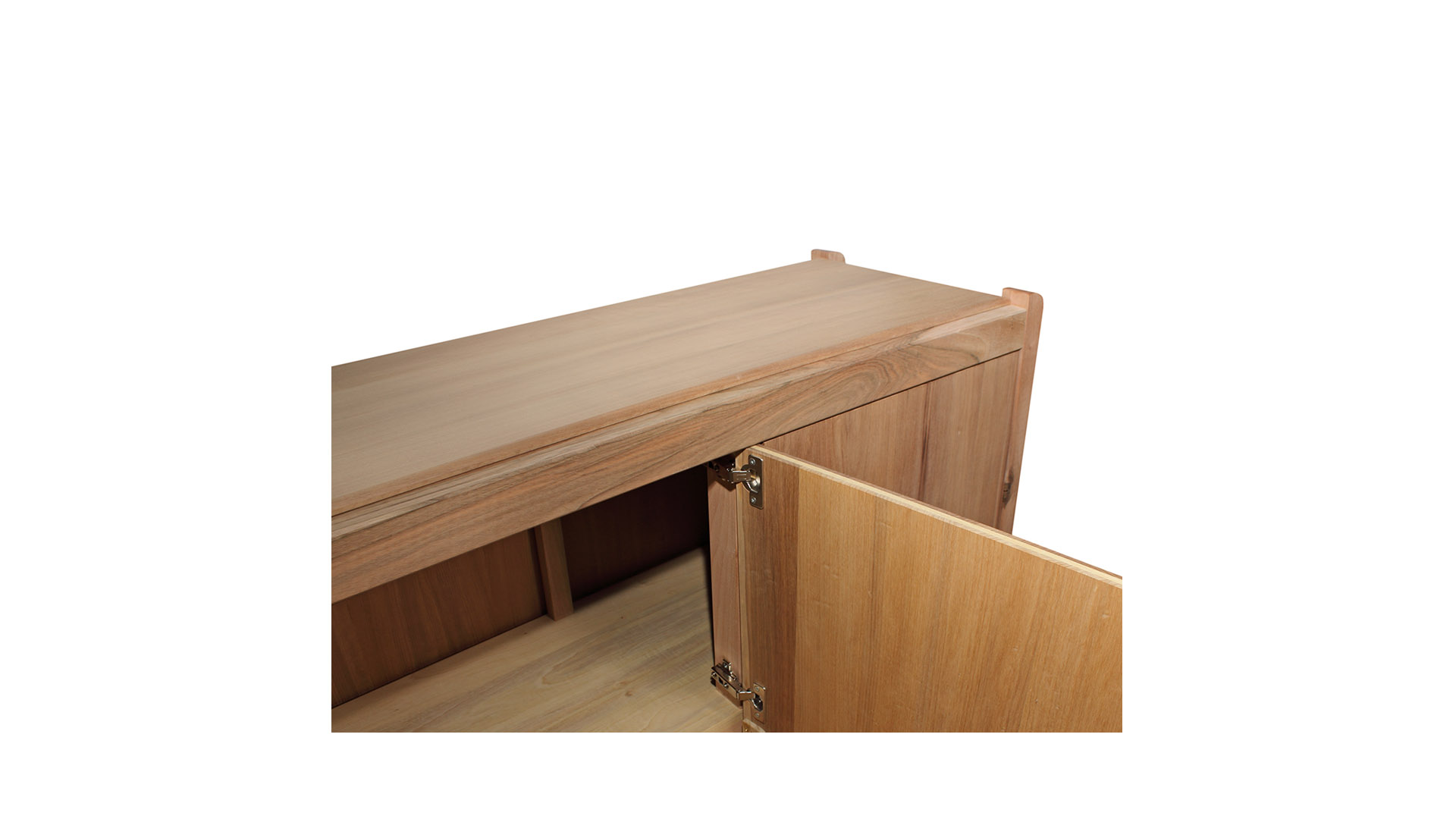 minimal classic shelving units