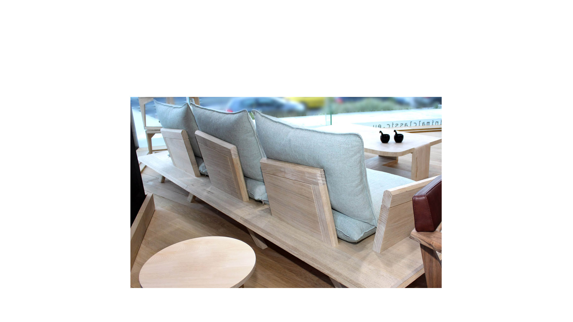 minimal classic sofas