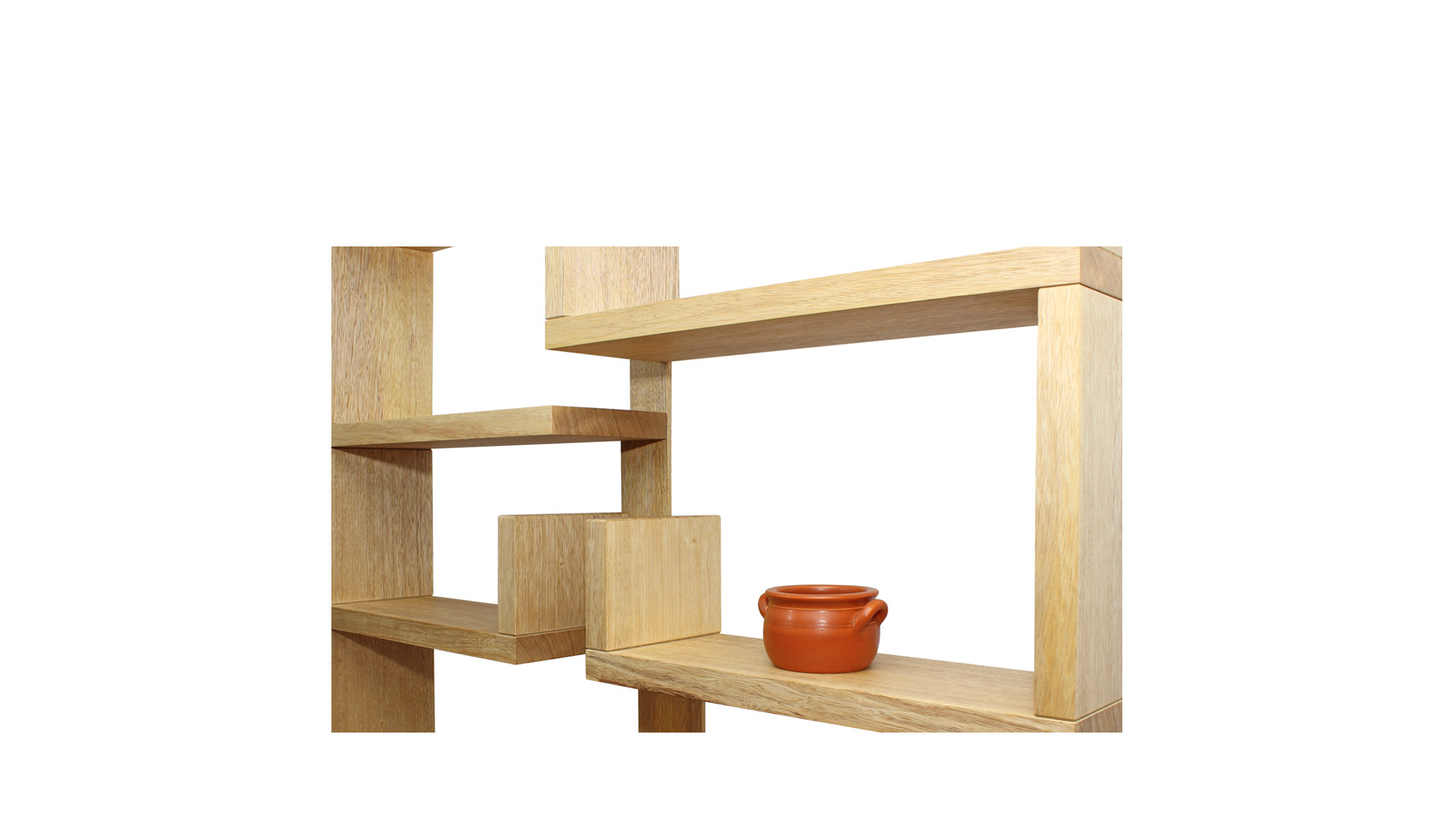minimal classic shelving units